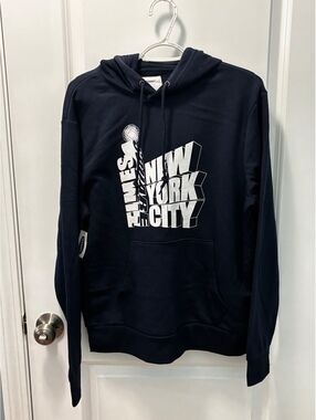Old Navy Men’s Times Square New York City hoodie Navy Blue Size Medium